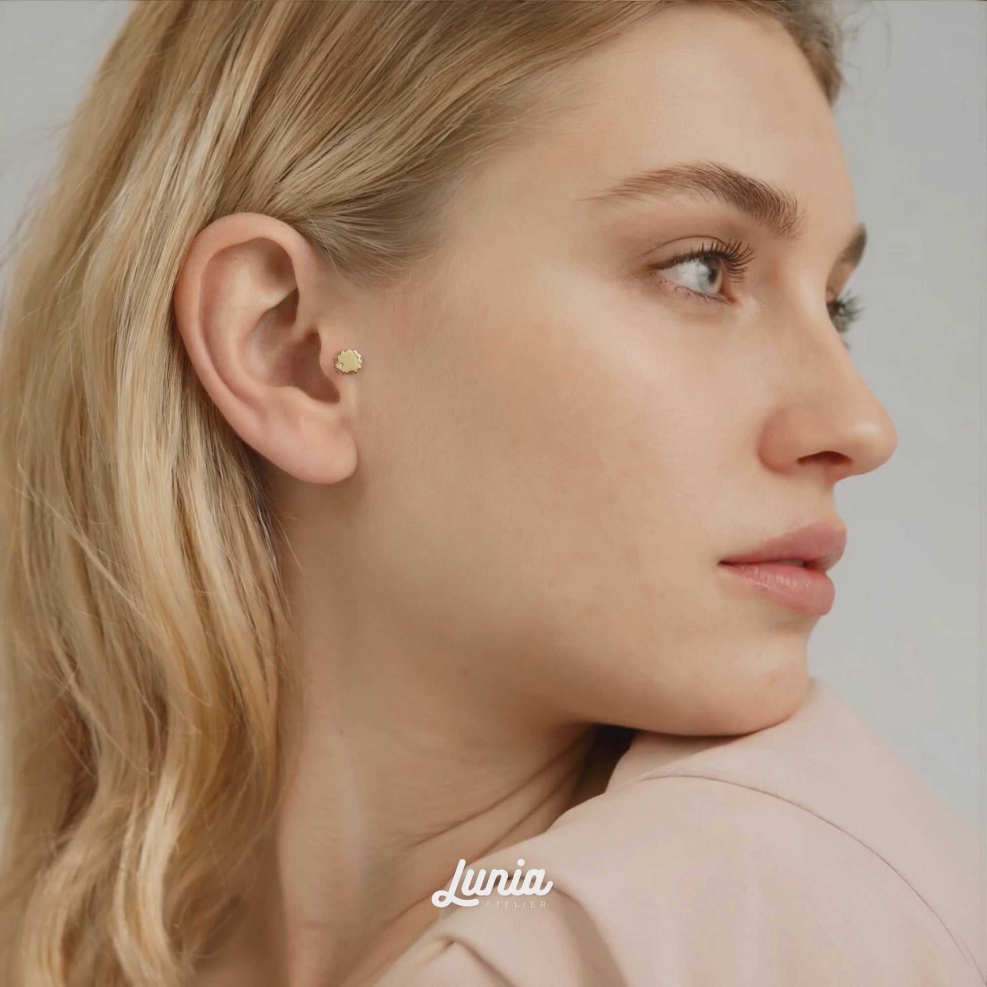 Hedgehog Flatback Ear Piercing 14K Gold / Silver