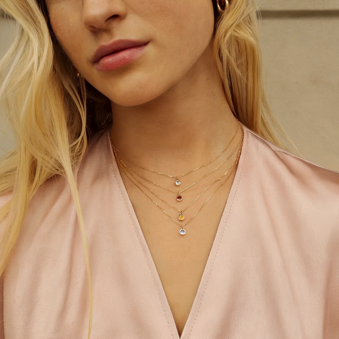 Handcrafted Round Frame Birthstone Necklace 14K Gold