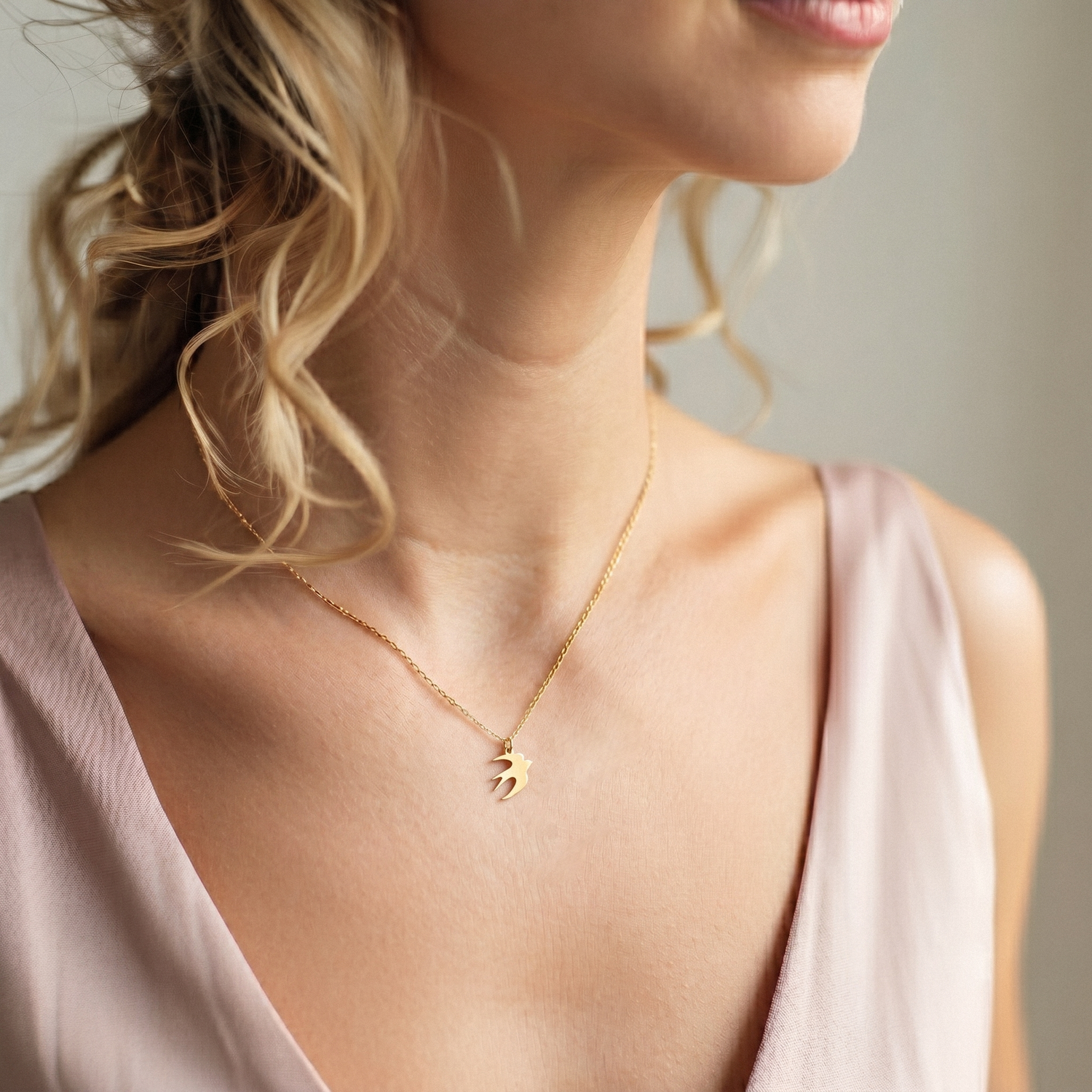 Swallow Pendant Necklace 14K Gold / Silver