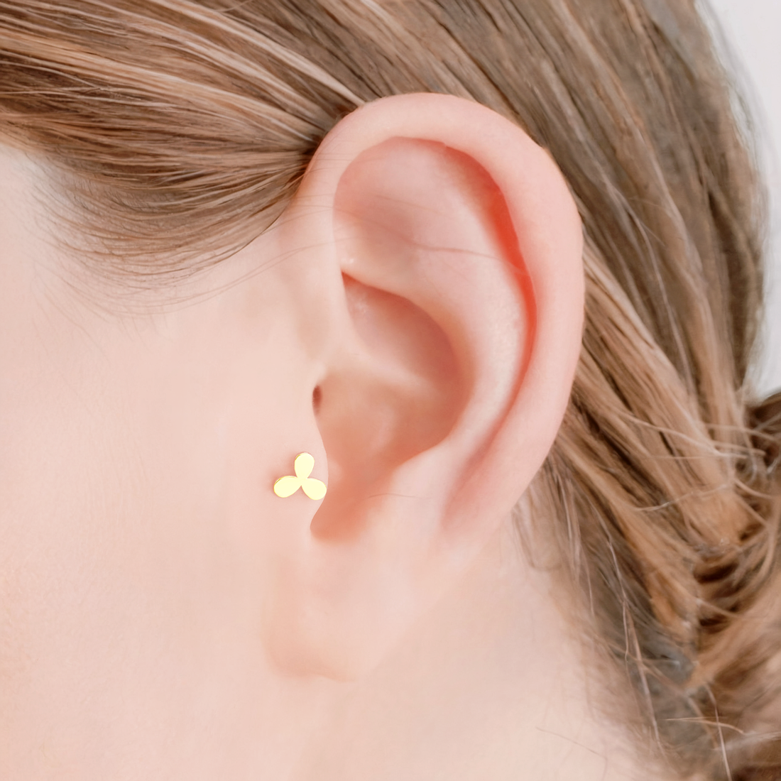 14K Gold Three Leaf Clover Flatback Ear Piercing